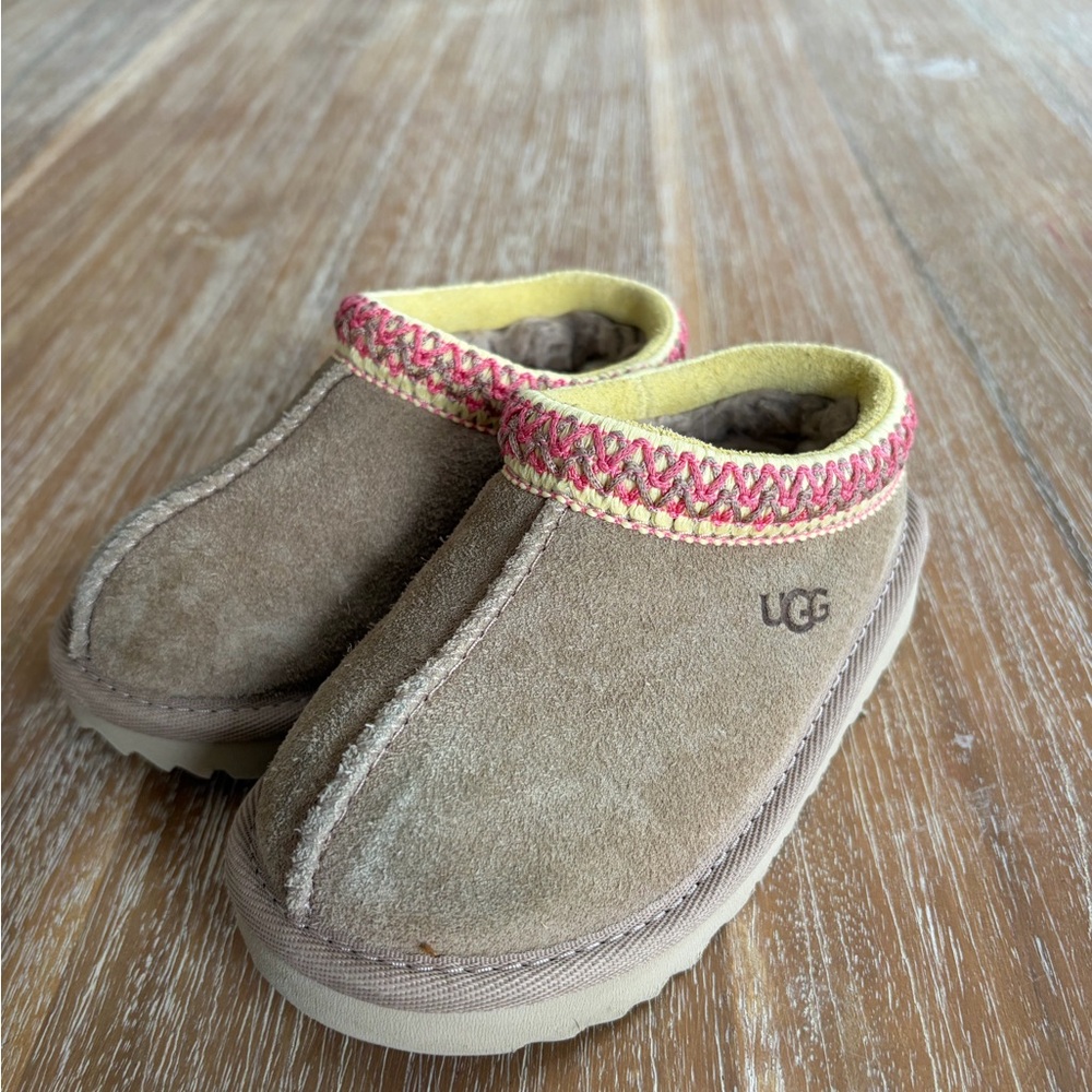 UGG Kids Slippers in Tan and Pink